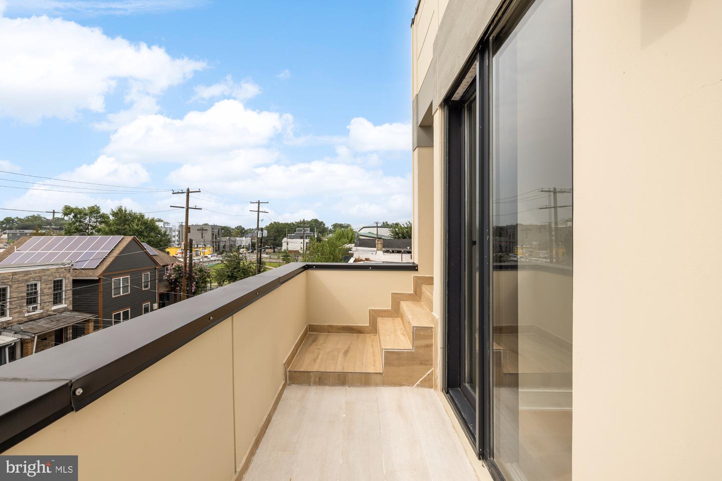 1850 CAPITOL AVE NE #2, WASHINGTON, District Of Columbia 20002, 4 Bedrooms Bedrooms, ,4 BathroomsBathrooms,Residential,For sale,1850 CAPITOL AVE NE #2,DCDC2188896 MLS # DCDC2188896