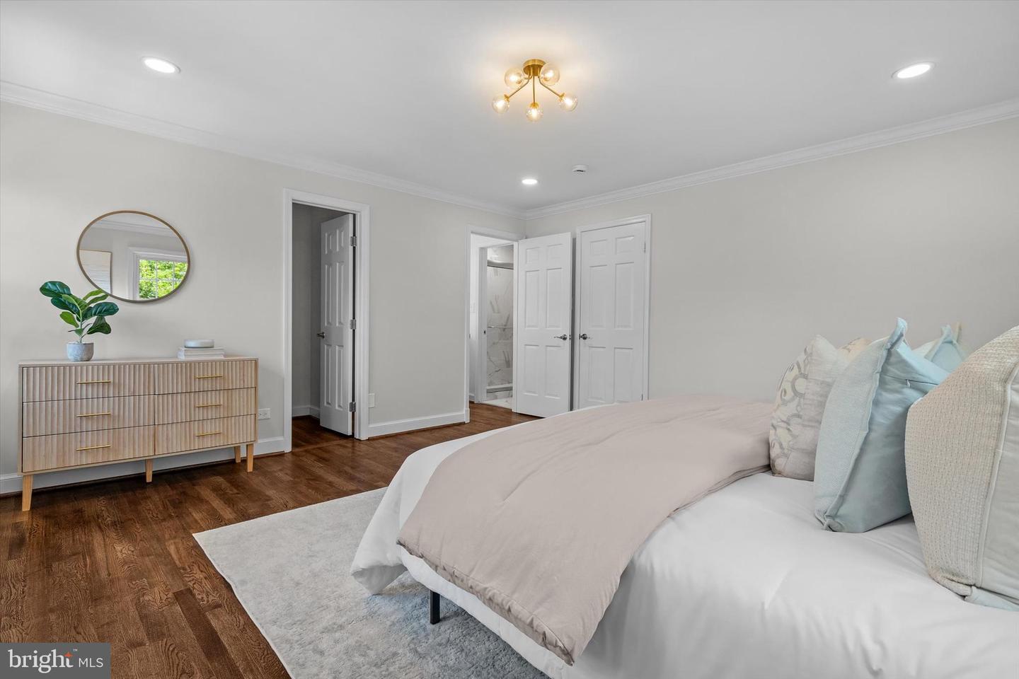 113 QUEEN ST, ALEXANDRIA, Virginia 22314, 4 Bedrooms Bedrooms, ,3 BathroomsBathrooms,Residential,For sale,113 QUEEN ST,VAAX2043708 MLS # VAAX2043708