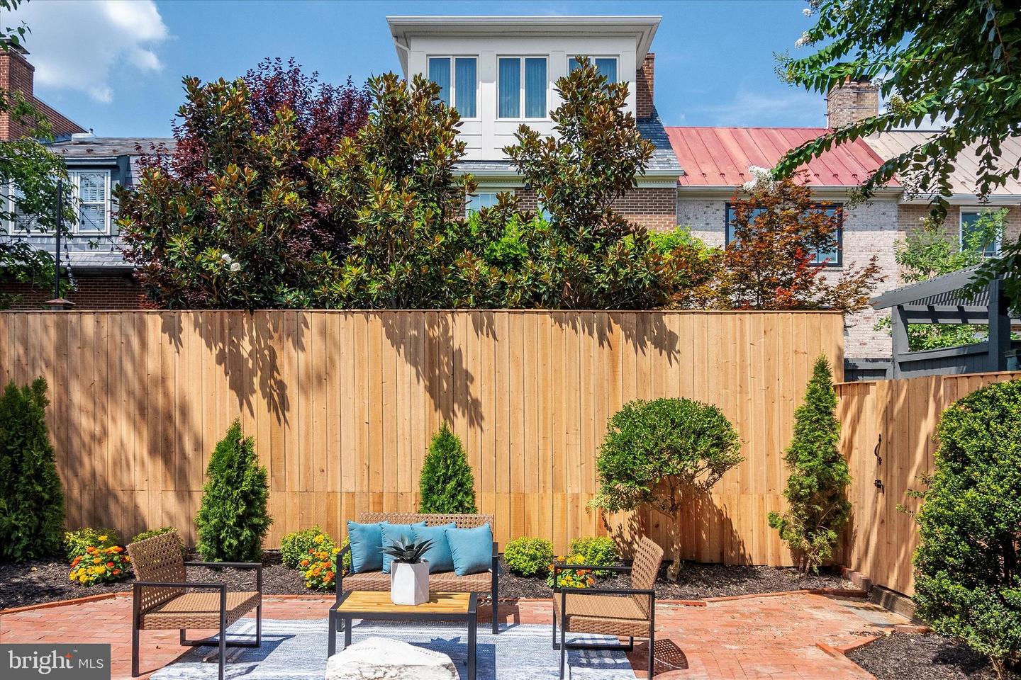 113 QUEEN ST, ALEXANDRIA, Virginia 22314, 4 Bedrooms Bedrooms, ,3 BathroomsBathrooms,Residential,For sale,113 QUEEN ST,VAAX2043708 MLS # VAAX2043708