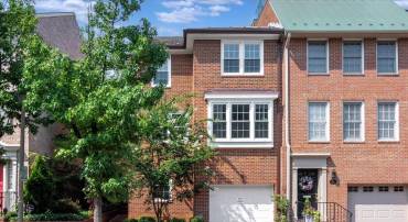 113 QUEEN ST, ALEXANDRIA, Virginia 22314, 4 Bedrooms Bedrooms, ,3 BathroomsBathrooms,Residential,For sale,113 QUEEN ST,VAAX2043708 MLS # VAAX2043708