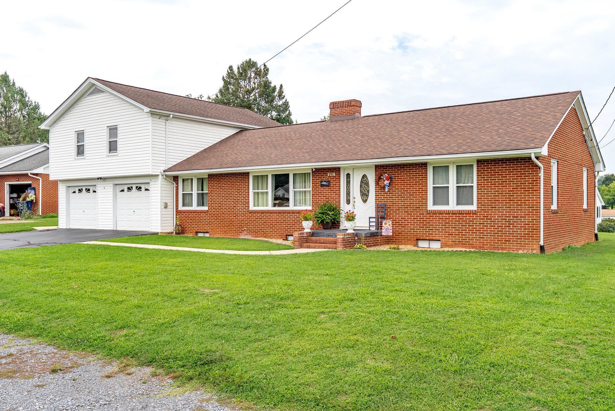 216 AL GOOD DR, STANLEY, Virginia 22851, 3 Bedrooms Bedrooms, ,2 BathroomsBathrooms,Residential,216 AL GOOD DR,667654 MLS # 667654