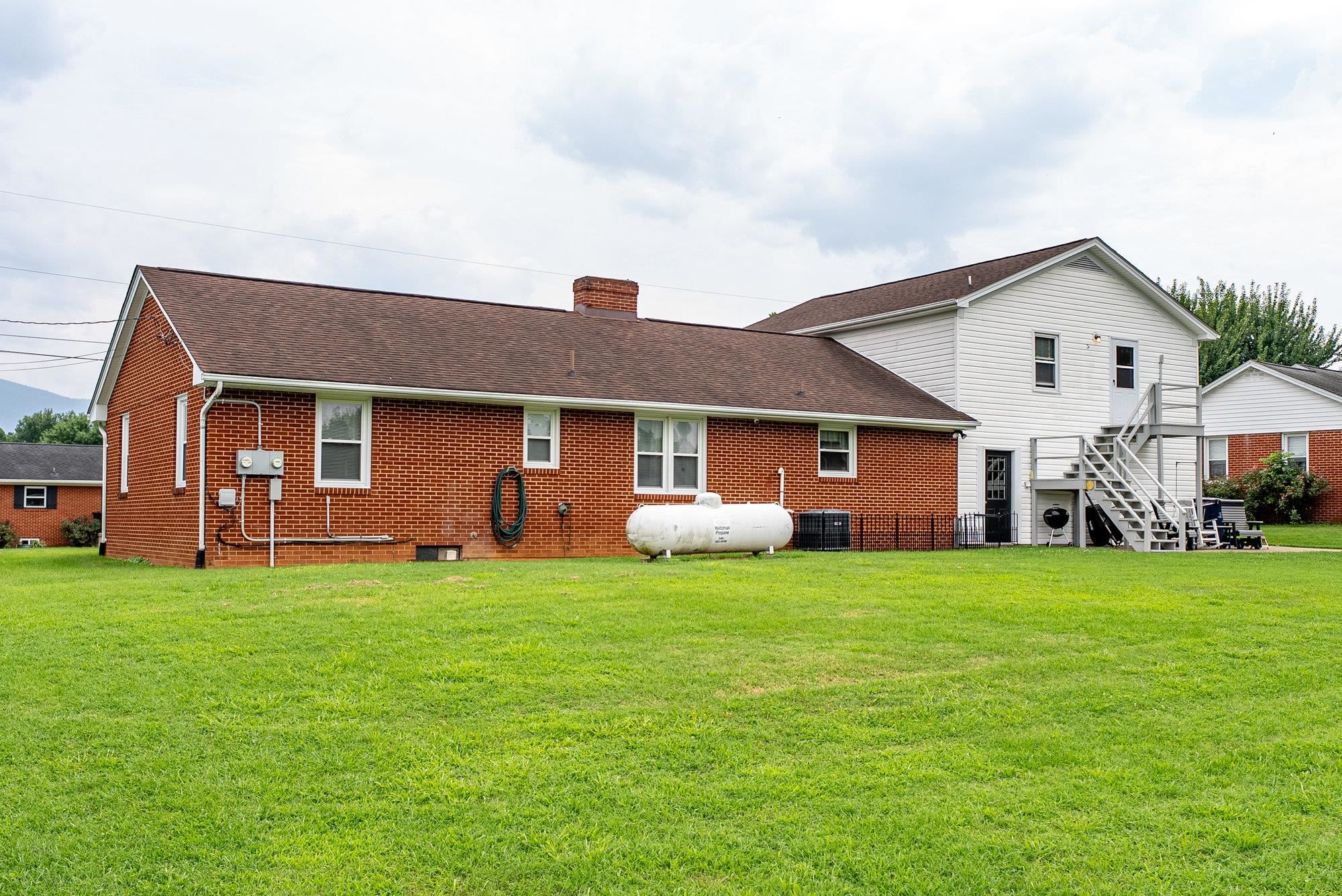 216 AL GOOD DR, STANLEY, Virginia 22851, 3 Bedrooms Bedrooms, ,2 BathroomsBathrooms,Residential,216 AL GOOD DR,667654 MLS # 667654