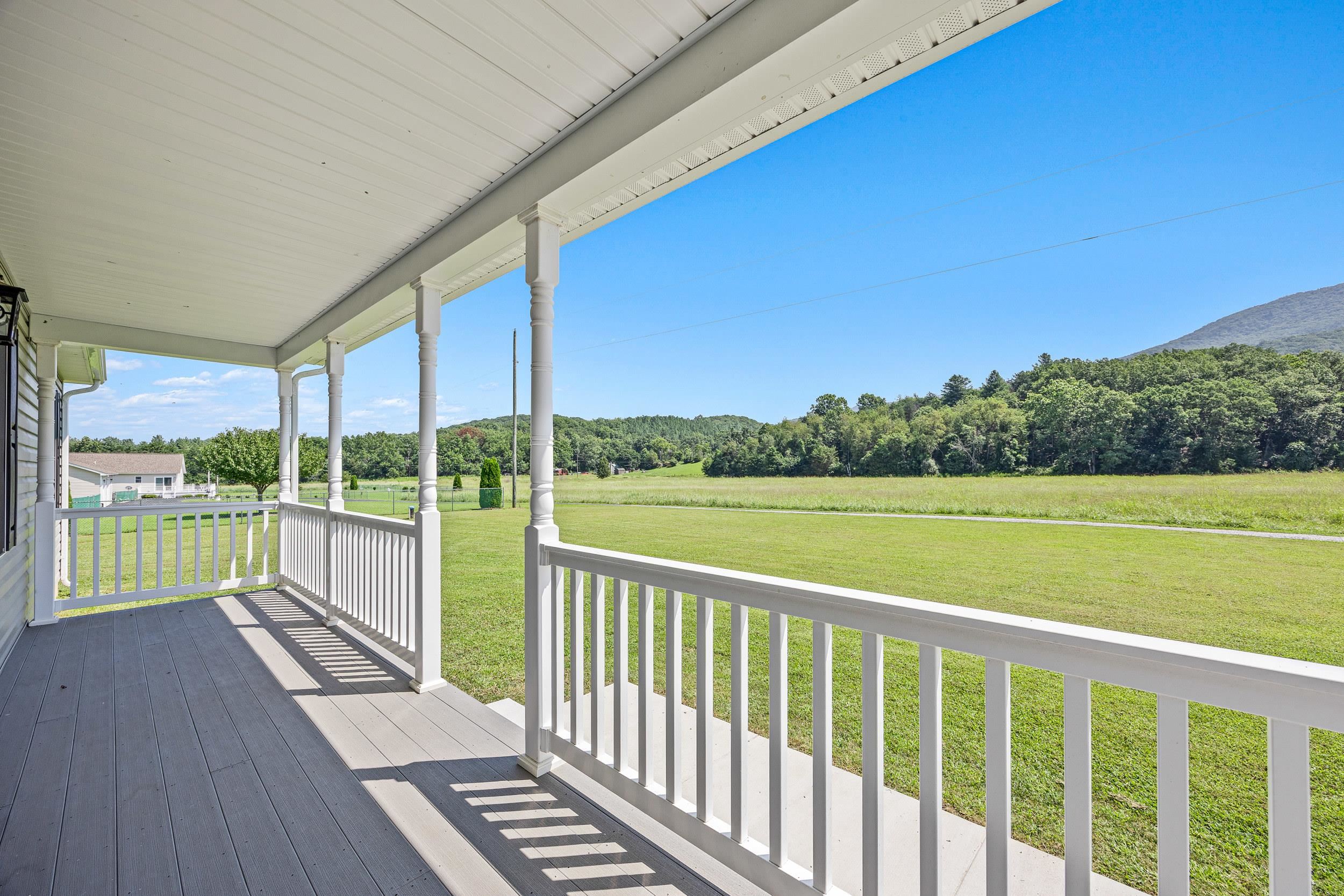 137 GOLDFINCH LN, LURAY, Virginia 22835, 3 Bedrooms Bedrooms, ,2 BathroomsBathrooms,Residential,137 GOLDFINCH LN,667655 MLS # 667655