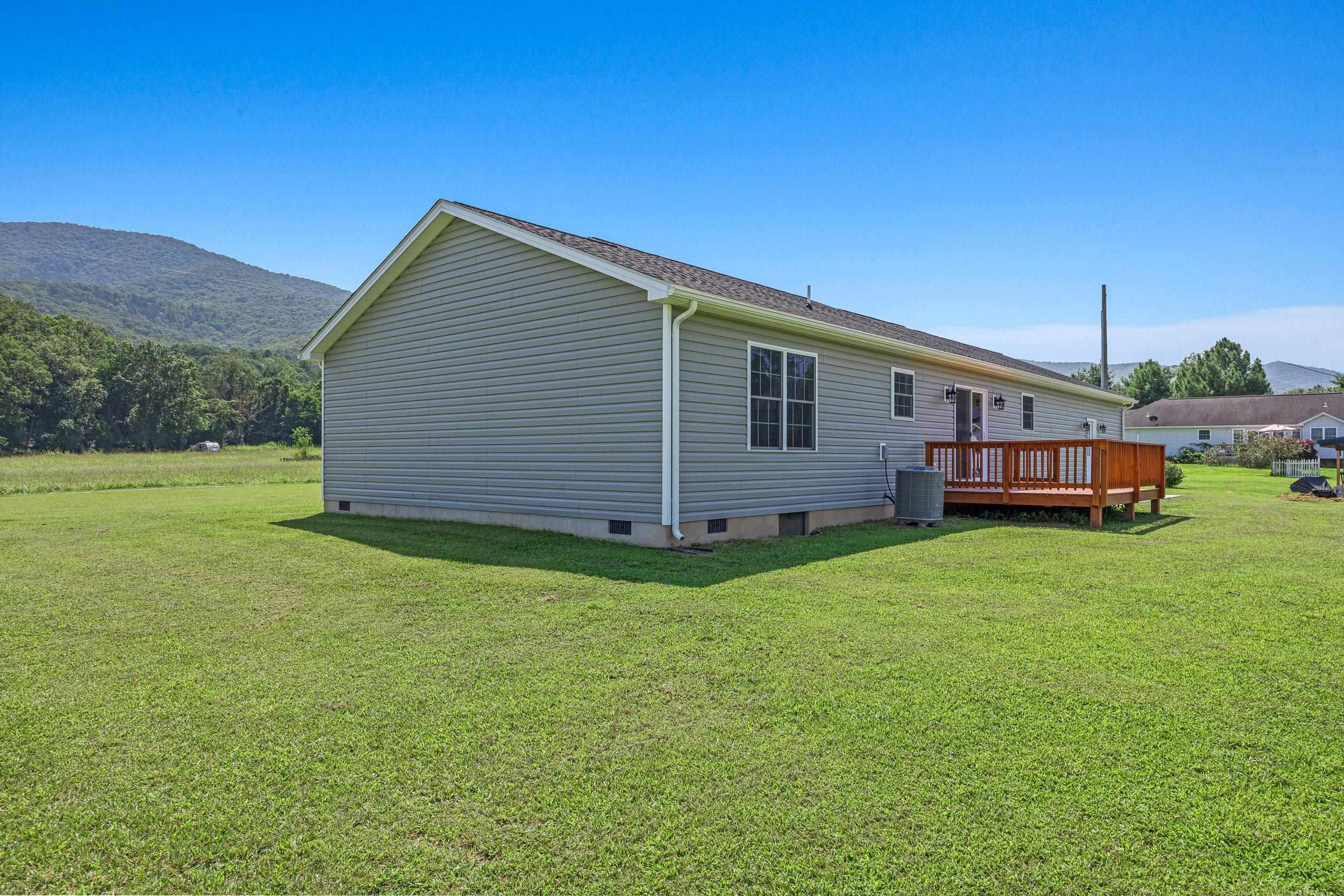 137 GOLDFINCH LN, LURAY, Virginia 22835, 3 Bedrooms Bedrooms, ,2 BathroomsBathrooms,Residential,137 GOLDFINCH LN,667655 MLS # 667655