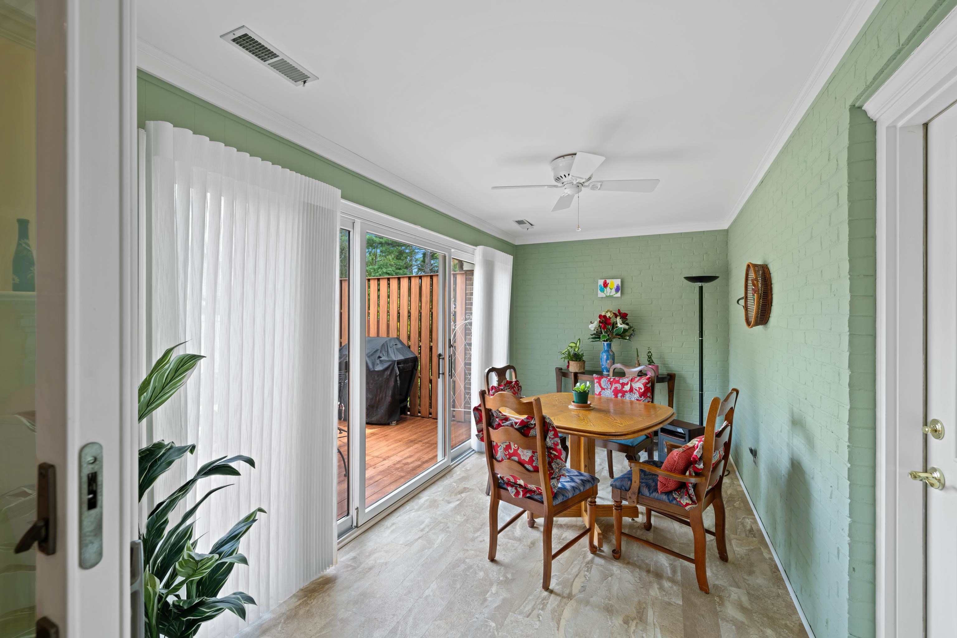 10 PELHAM GREEN WEST, WAYNESBORO, Virginia 22980, 4 Bedrooms Bedrooms, ,2 BathroomsBathrooms,Residential,10 PELHAM GREEN WEST,667660 MLS # 667660