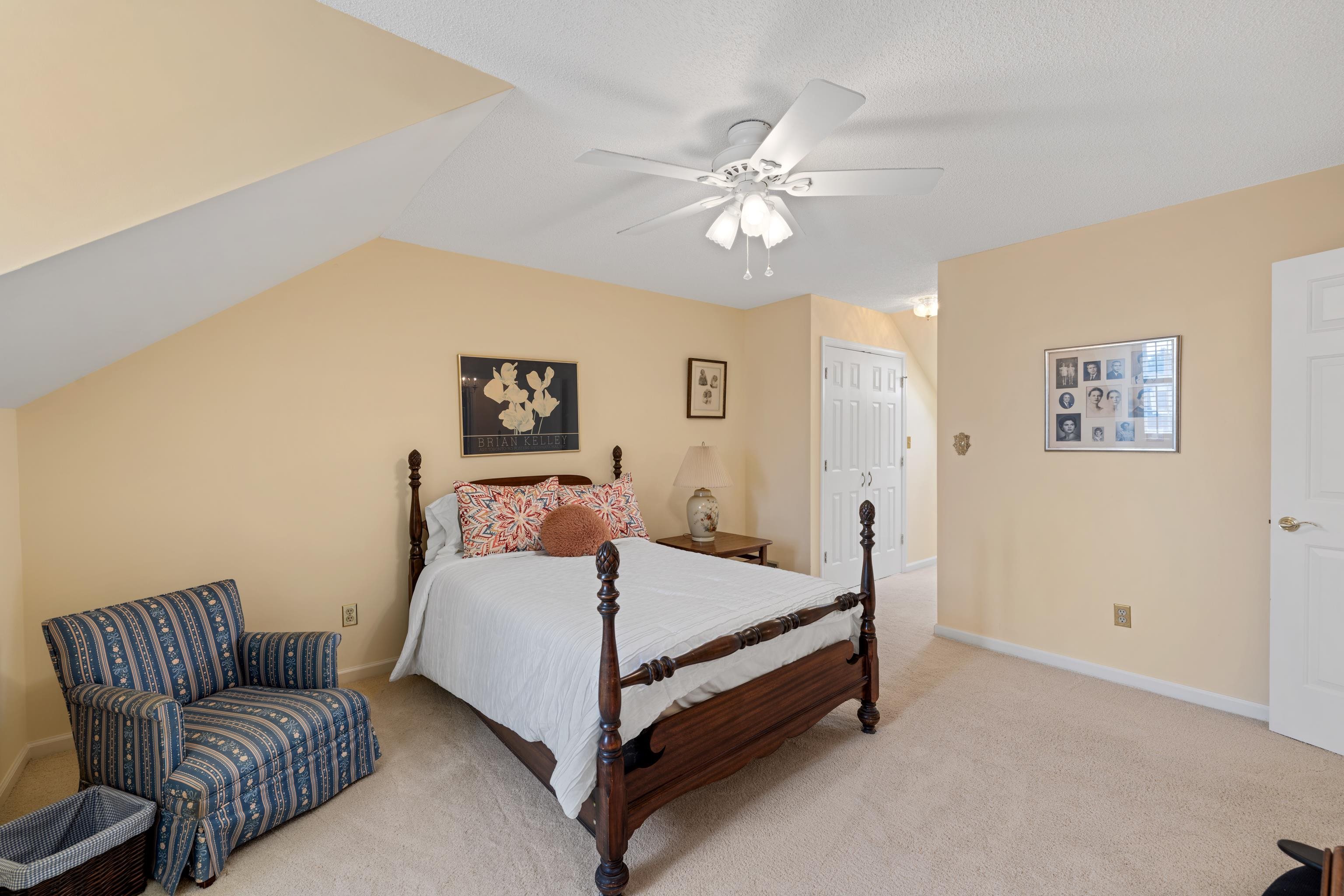 10 PELHAM GREEN WEST, WAYNESBORO, Virginia 22980, 4 Bedrooms Bedrooms, ,2 BathroomsBathrooms,Residential,10 PELHAM GREEN WEST,667660 MLS # 667660