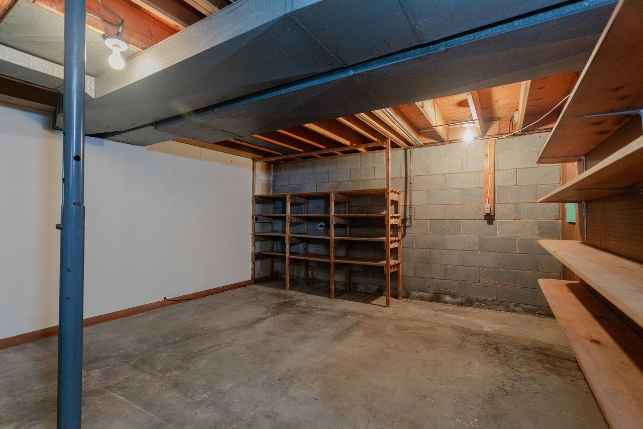 1019 ROCKINGHAM DR, HARRISONBURG, Virginia 22802, 3 Bedrooms Bedrooms, ,1 BathroomBathrooms,Residential,1019 ROCKINGHAM DR,667662 MLS # 667662