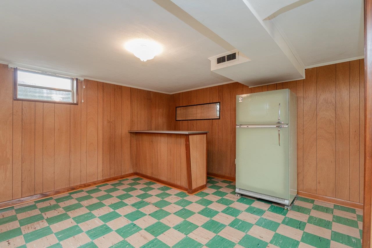 1019 ROCKINGHAM DR, HARRISONBURG, Virginia 22802, 3 Bedrooms Bedrooms, ,1 BathroomBathrooms,Residential,1019 ROCKINGHAM DR,667662 MLS # 667662