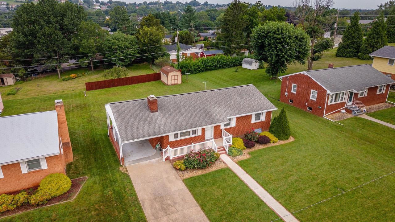 1019 ROCKINGHAM DR, HARRISONBURG, Virginia 22802, 3 Bedrooms Bedrooms, ,1 BathroomBathrooms,Residential,1019 ROCKINGHAM DR,667662 MLS # 667662