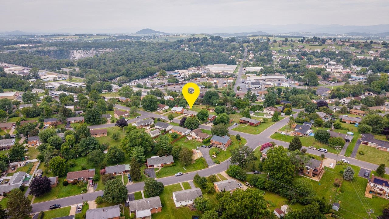 1019 ROCKINGHAM DR, HARRISONBURG, Virginia 22802, 3 Bedrooms Bedrooms, ,1 BathroomBathrooms,Residential,1019 ROCKINGHAM DR,667662 MLS # 667662