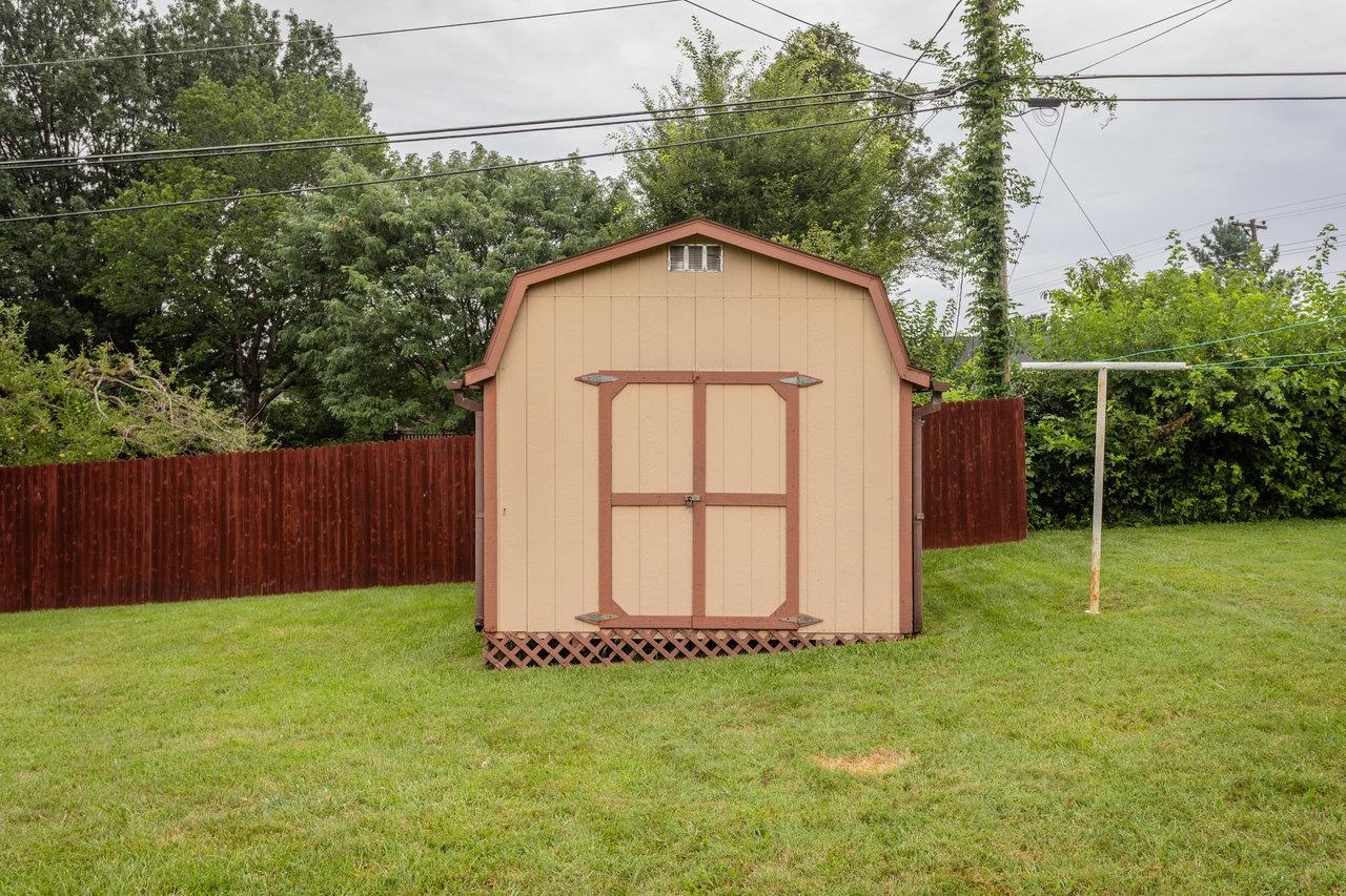 1019 ROCKINGHAM DR, HARRISONBURG, Virginia 22802, 3 Bedrooms Bedrooms, ,1 BathroomBathrooms,Residential,1019 ROCKINGHAM DR,667662 MLS # 667662