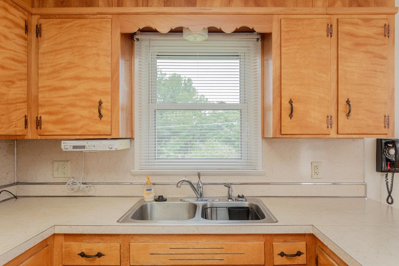 1019 ROCKINGHAM DR, HARRISONBURG, Virginia 22802, 3 Bedrooms Bedrooms, ,1 BathroomBathrooms,Residential,1019 ROCKINGHAM DR,667662 MLS # 667662
