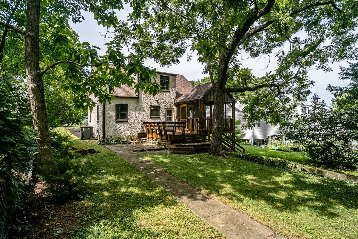 916.5 CHESTNUT DR, HARRISONBURG, Virginia 22801, 3 Bedrooms Bedrooms, ,1 BathroomBathrooms,Residential,916.5 CHESTNUT DR,667665 MLS # 667665