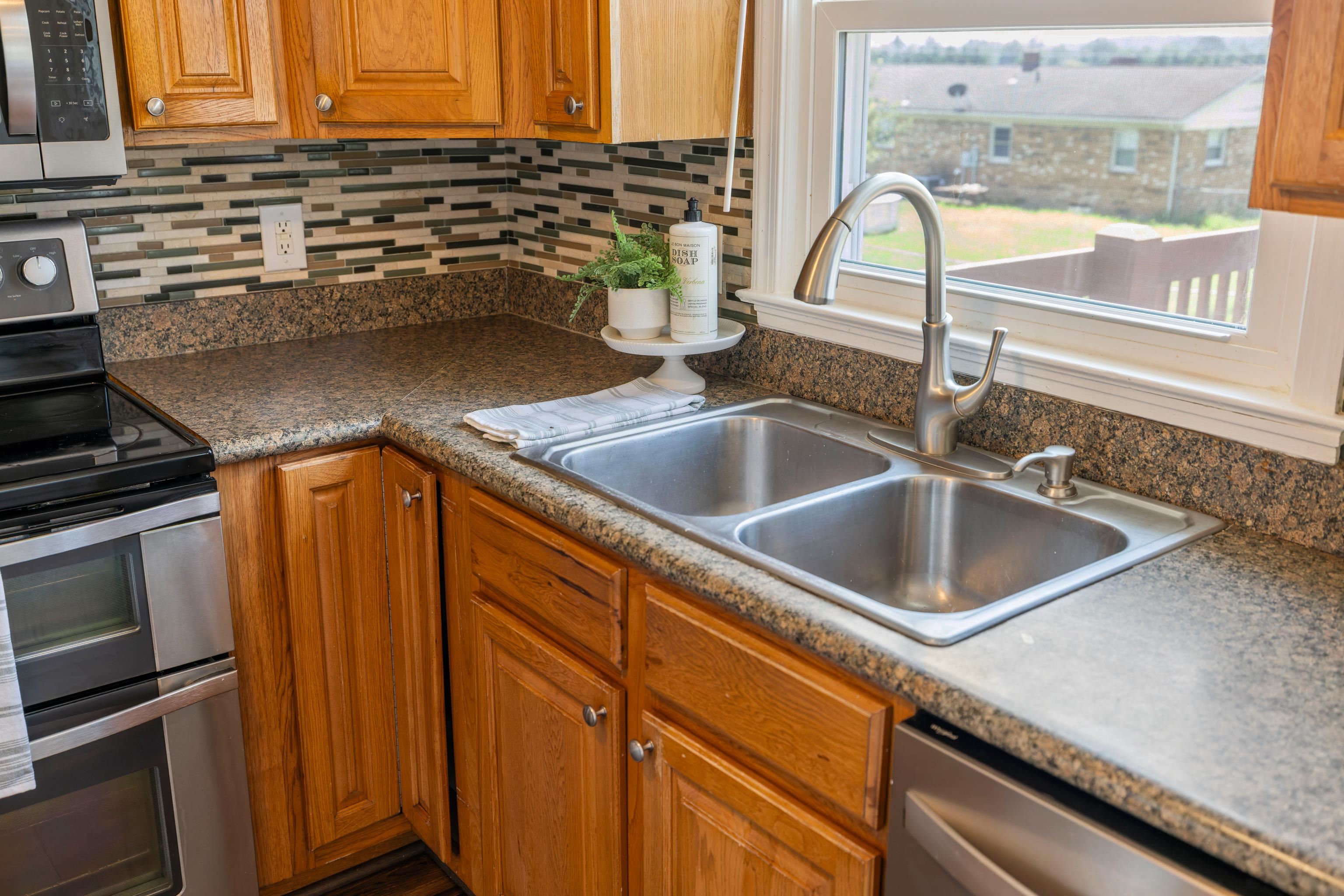 308 SKYVIEW CIR, VERONA, Virginia 24482, 3 Bedrooms Bedrooms, ,2 BathroomsBathrooms,Residential,308 SKYVIEW CIR,667666 MLS # 667666