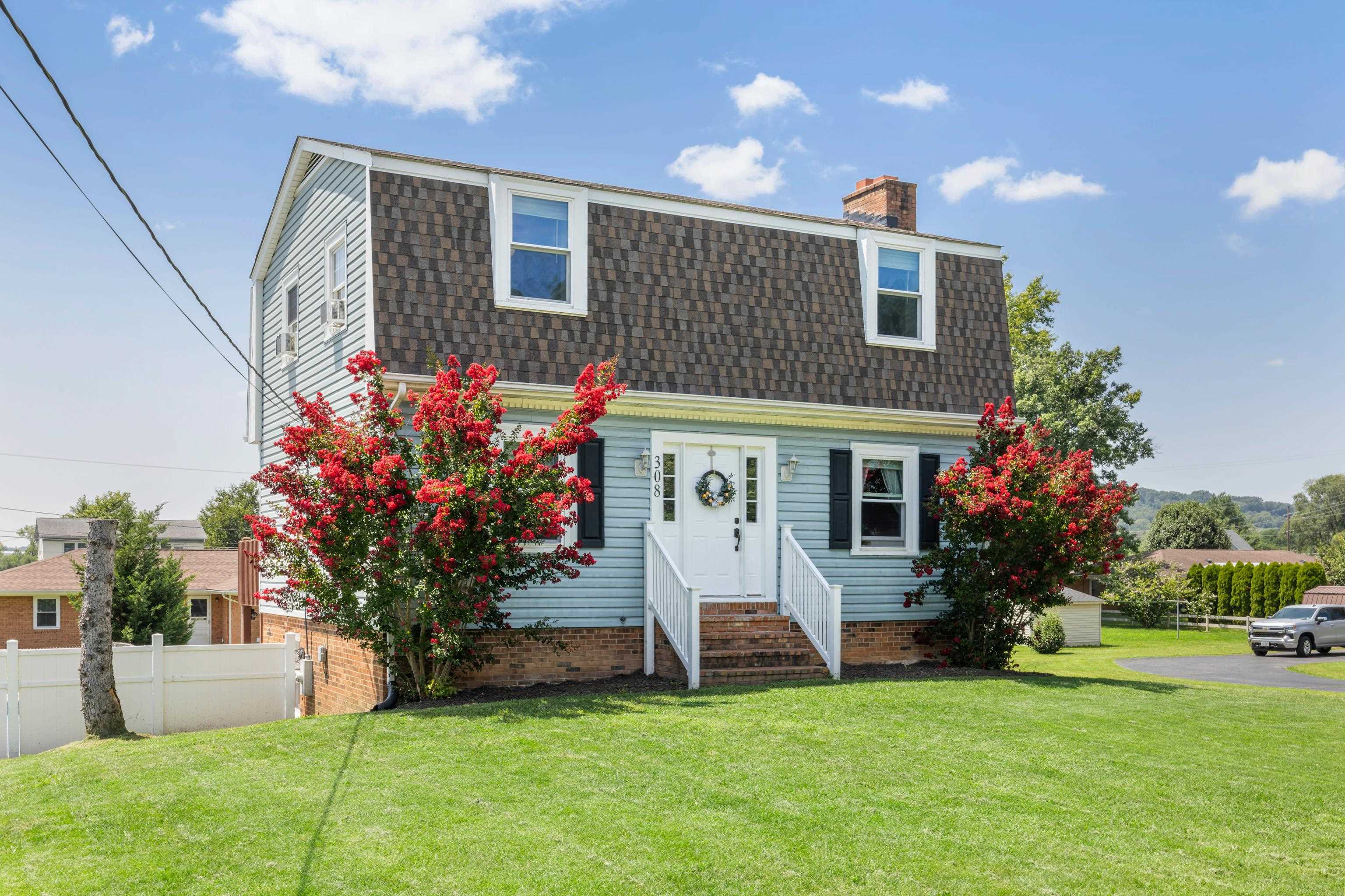 308 SKYVIEW CIR, VERONA, Virginia 24482, 3 Bedrooms Bedrooms, ,2 BathroomsBathrooms,Residential,308 SKYVIEW CIR,667666 MLS # 667666
