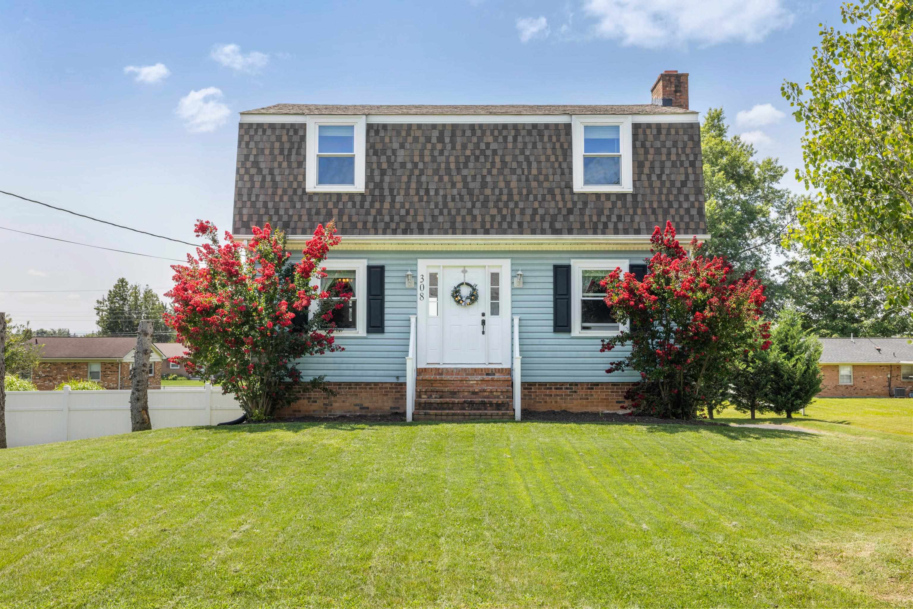 308 SKYVIEW CIR, VERONA, Virginia 24482, 3 Bedrooms Bedrooms, ,2 BathroomsBathrooms,Residential,308 SKYVIEW CIR,667666 MLS # 667666