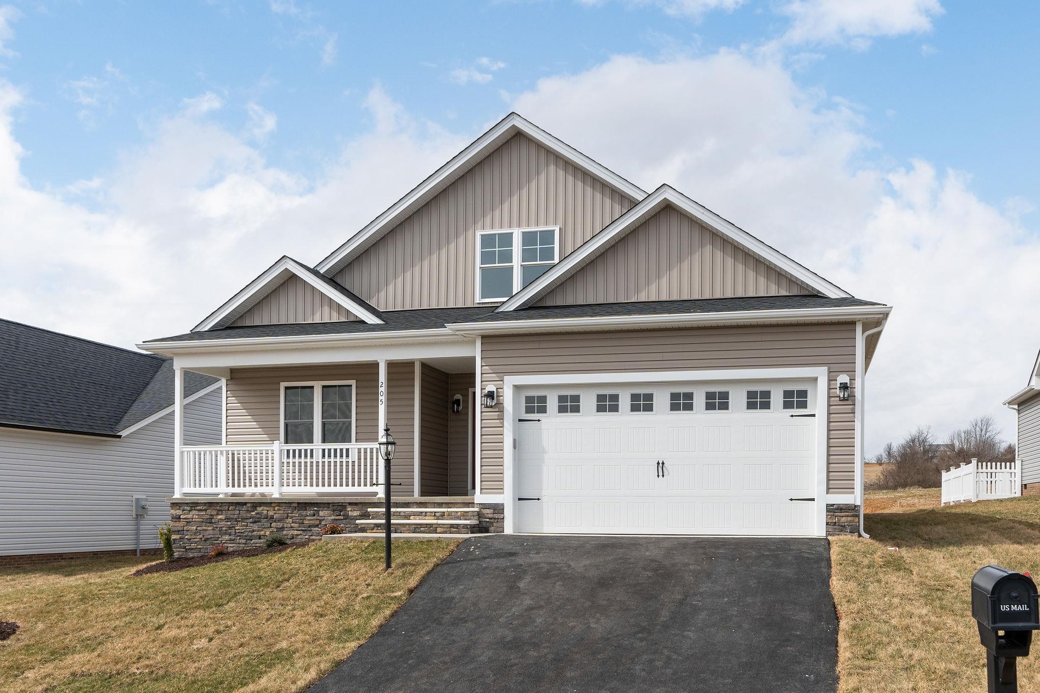 205 SPRING RUN LN, WAYNESBORO, Virginia 22980, 4 Bedrooms Bedrooms, ,3 BathroomsBathrooms,Residential,205 SPRING RUN LN,667669 MLS # 667669