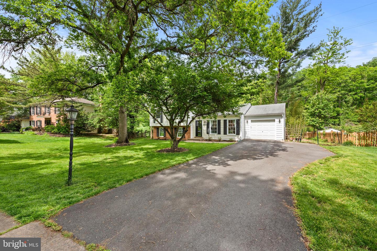 9518 CENTER ST, VIENNA, Virginia 22181, 4 Bedrooms Bedrooms, ,3 BathroomsBathrooms,Residential,For sale,9518 CENTER ST,VAFX2238878 MLS # VAFX2238878