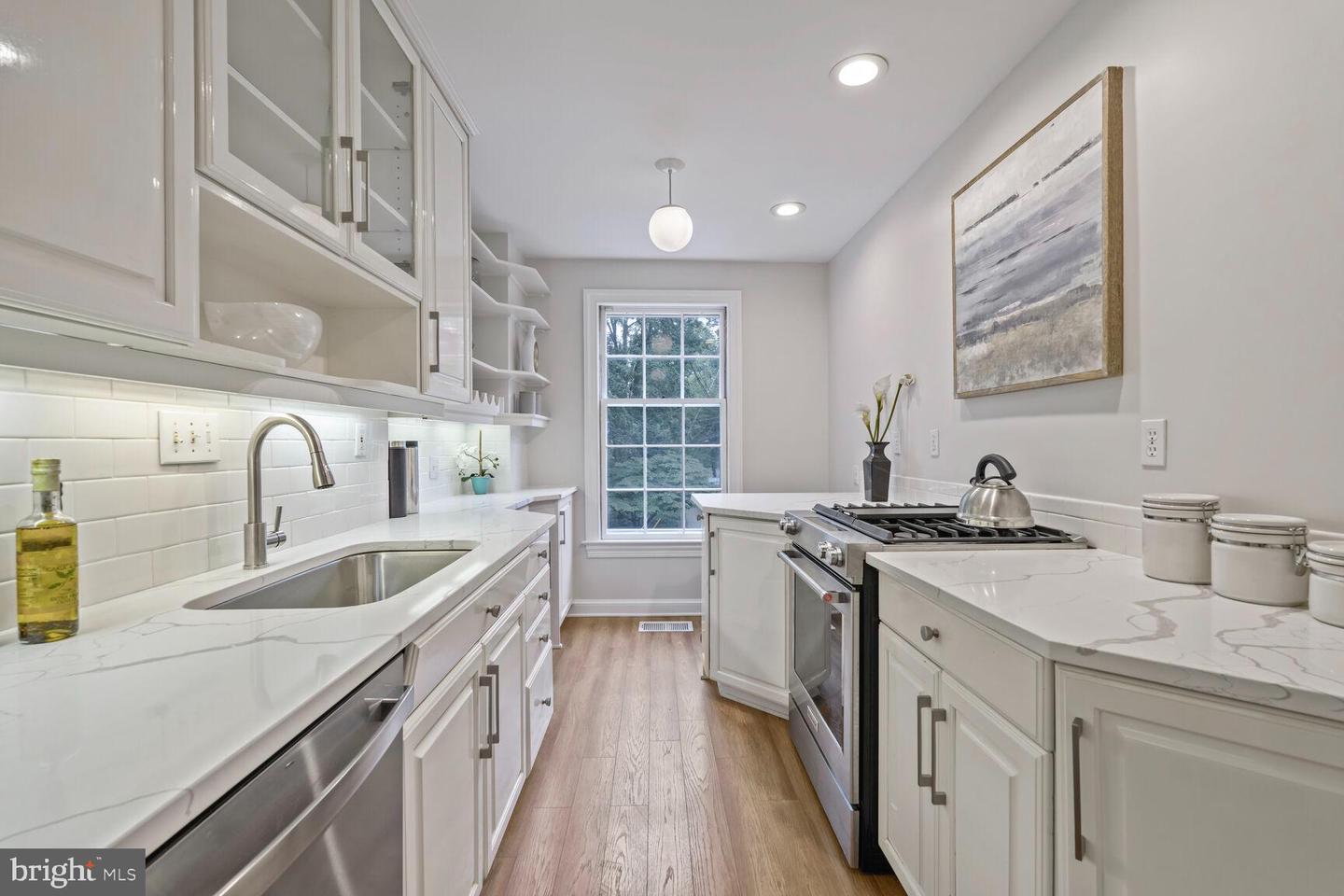 2909 GARFIELD ST NW, WASHINGTON, District Of Columbia 20008, 5 Bedrooms Bedrooms, ,3 BathroomsBathrooms,Residential,For sale,2909 GARFIELD ST NW,DCDC2206800 MLS # DCDC2206800