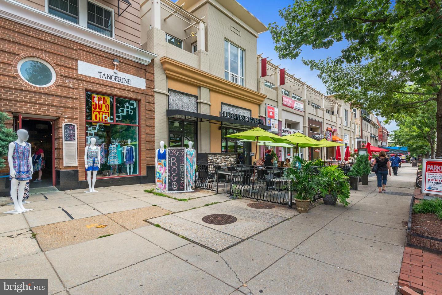 2909 GARFIELD ST NW, WASHINGTON, District Of Columbia 20008, 5 Bedrooms Bedrooms, ,3 BathroomsBathrooms,Residential,For sale,2909 GARFIELD ST NW,DCDC2206800 MLS # DCDC2206800