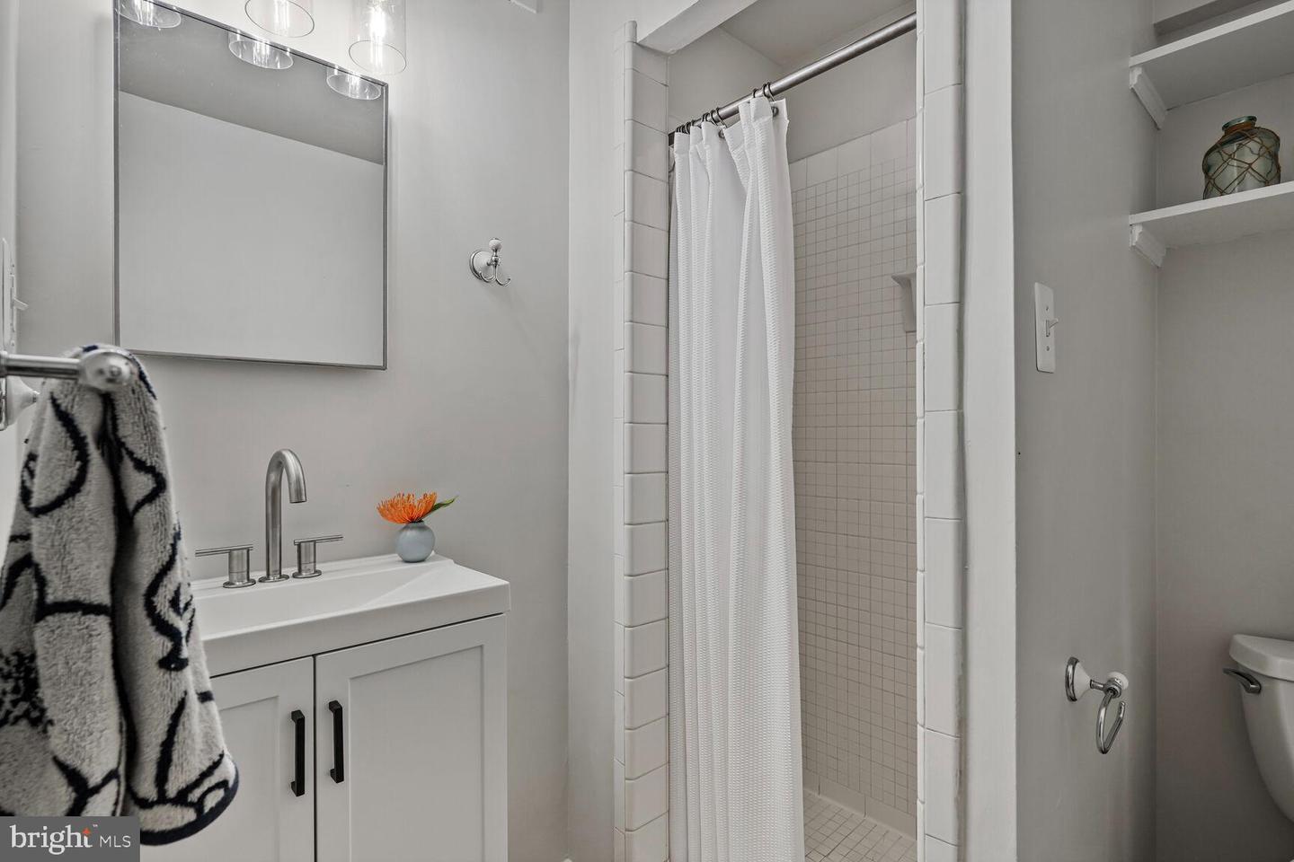 2909 GARFIELD ST NW, WASHINGTON, District Of Columbia 20008, 5 Bedrooms Bedrooms, ,3 BathroomsBathrooms,Residential,For sale,2909 GARFIELD ST NW,DCDC2206800 MLS # DCDC2206800