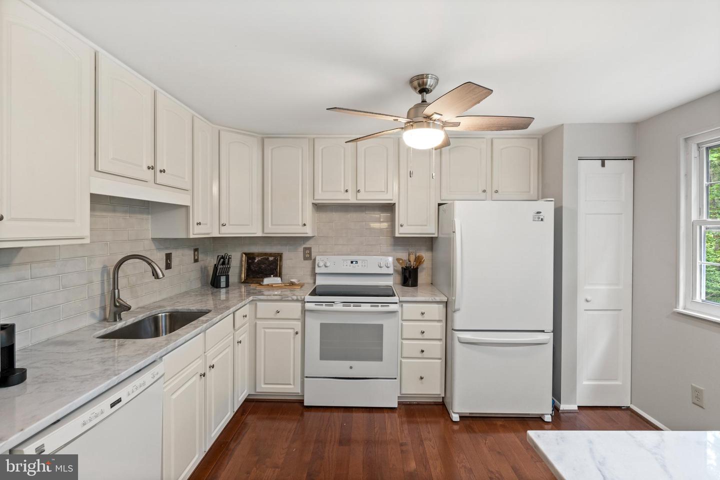 9032 GOLDEN LEAF CT, SPRINGFIELD, Virginia 22153, 3 Bedrooms Bedrooms, ,1 BathroomBathrooms,Residential,For sale,9032 GOLDEN LEAF CT,VAFX2256268 MLS # VAFX2256268