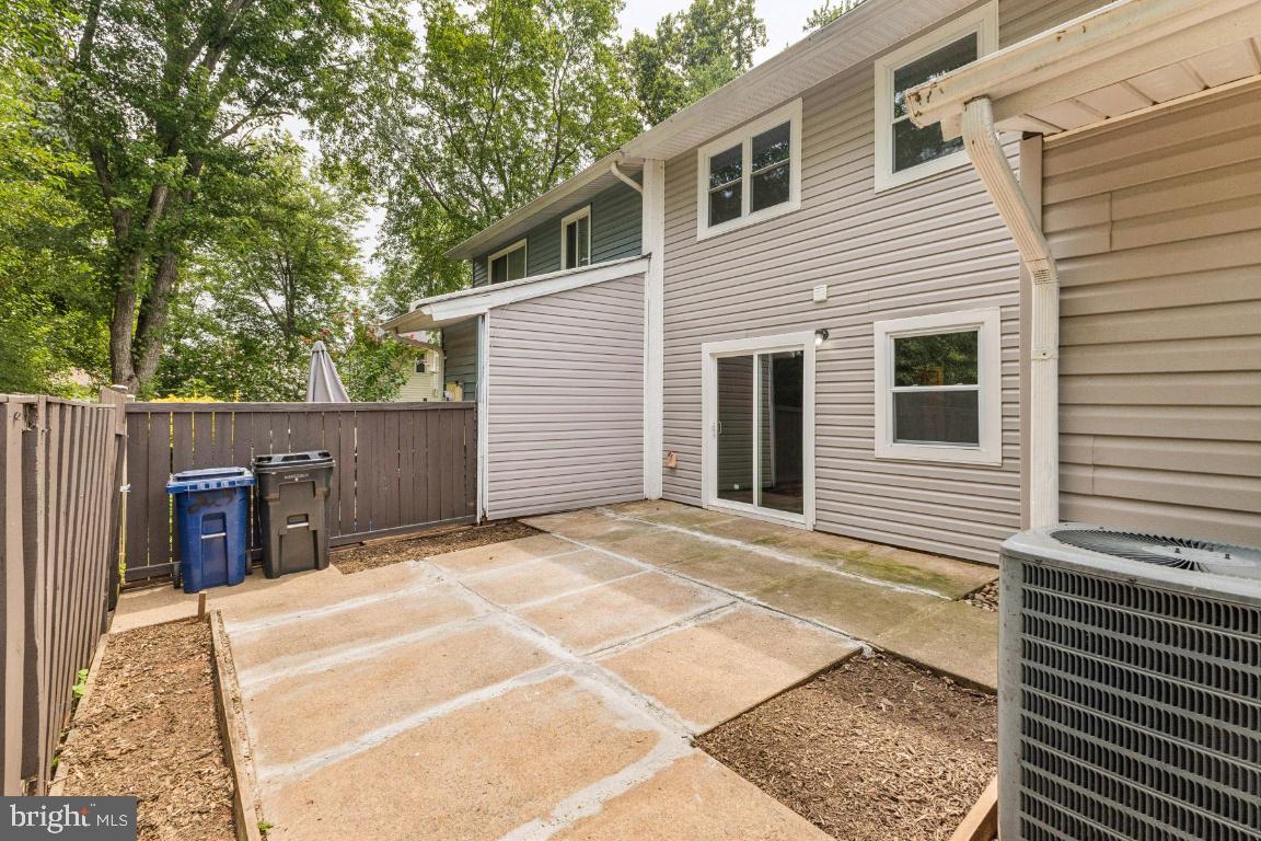 203 N COTTAGE RD, STERLING, Virginia 20164, 3 Bedrooms Bedrooms, ,2 BathroomsBathrooms,Residential,For sale,203 N COTTAGE RD,VALO2102602 MLS # VALO2102602