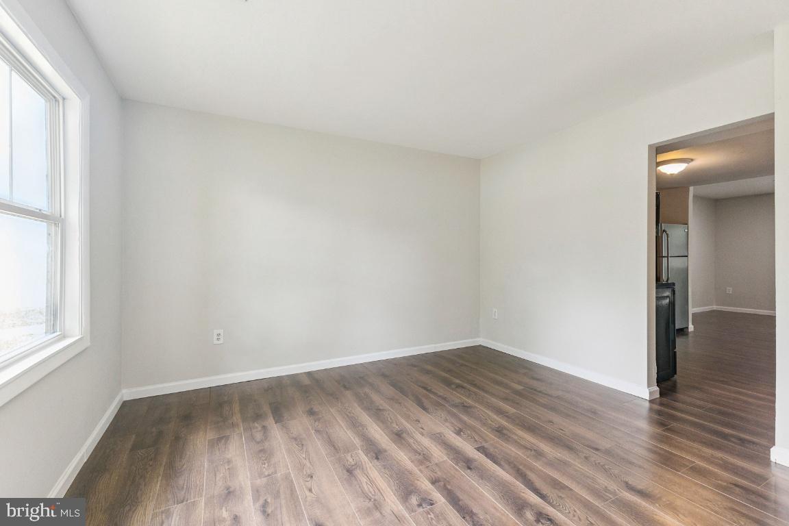 203 N COTTAGE RD, STERLING, Virginia 20164, 3 Bedrooms Bedrooms, ,2 BathroomsBathrooms,Residential,For sale,203 N COTTAGE RD,VALO2102602 MLS # VALO2102602
