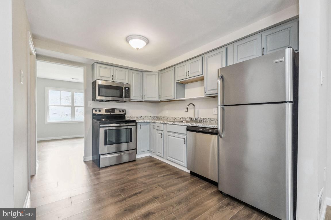 203 N COTTAGE RD, STERLING, Virginia 20164, 3 Bedrooms Bedrooms, ,2 BathroomsBathrooms,Residential,For sale,203 N COTTAGE RD,VALO2102602 MLS # VALO2102602