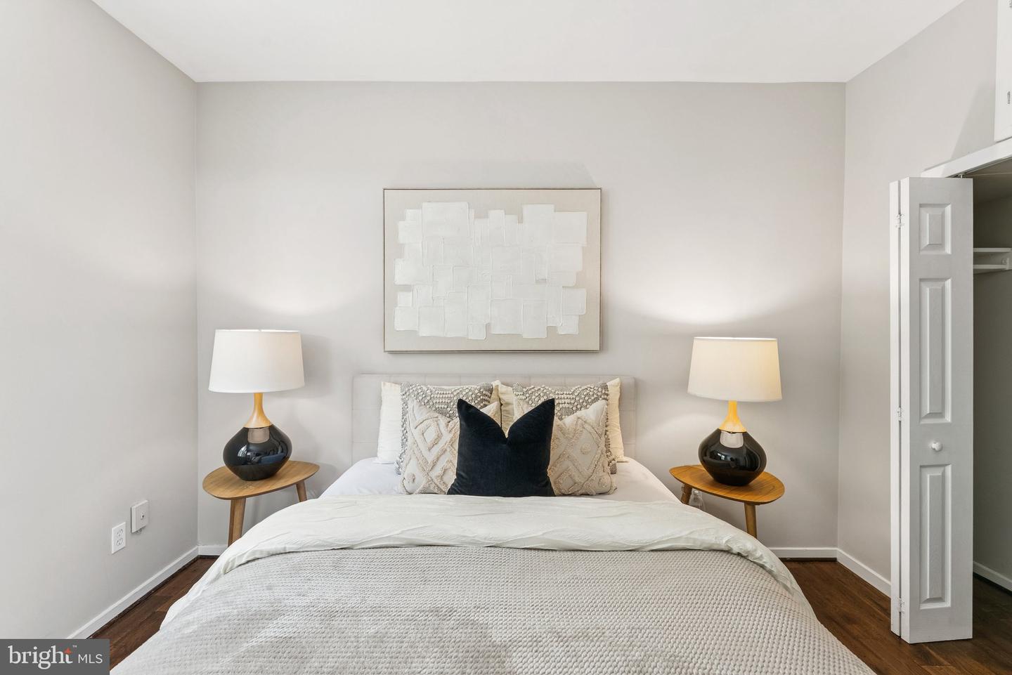 2114 N ST NW #12, WASHINGTON, District Of Columbia 20037, 2 Bedrooms Bedrooms, ,2 BathroomsBathrooms,Residential,For sale,2114 N ST NW #12,DCDC2211890 MLS # DCDC2211890