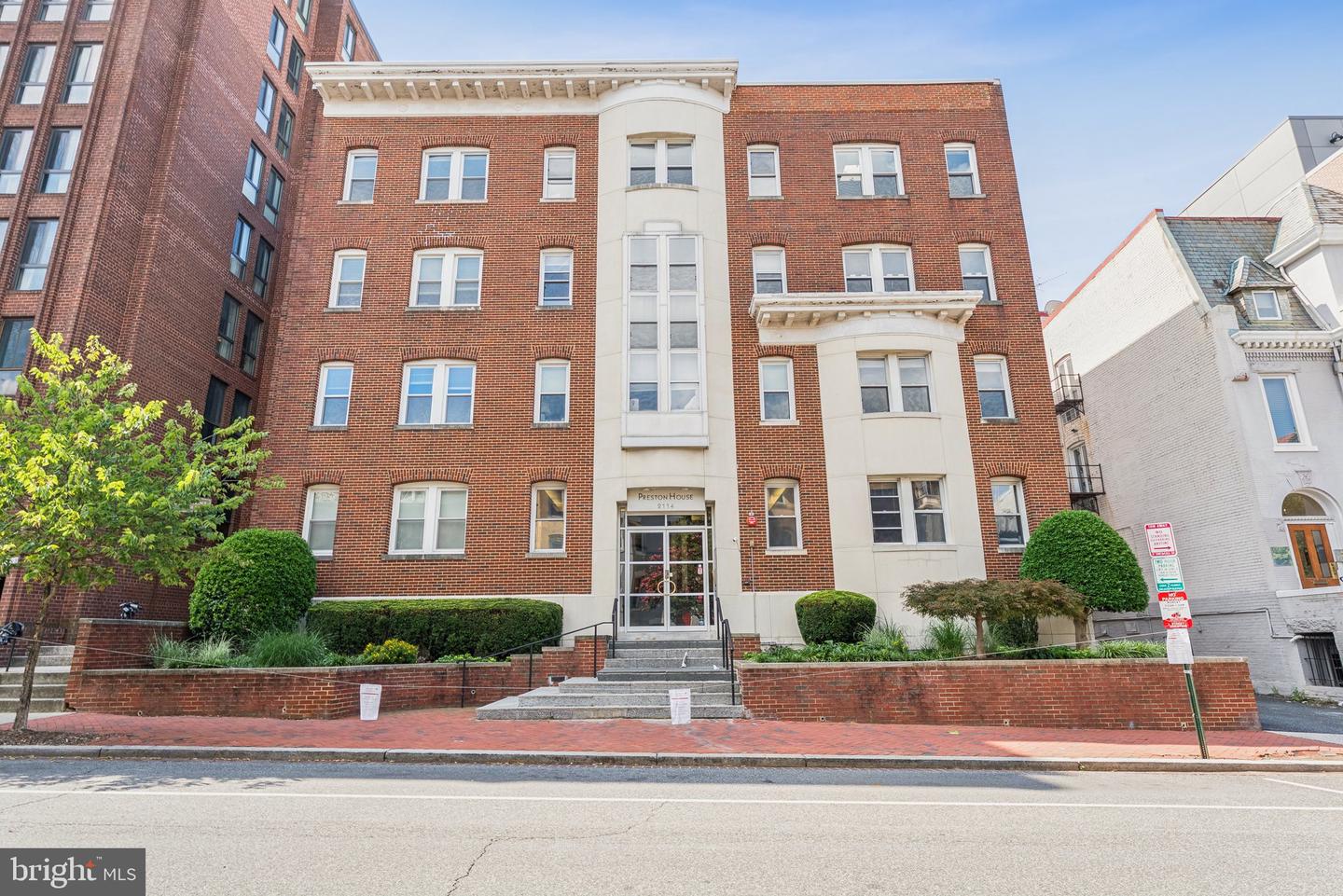 2114 N ST NW #12, WASHINGTON, District Of Columbia 20037, 2 Bedrooms Bedrooms, ,2 BathroomsBathrooms,Residential,For sale,2114 N ST NW #12,DCDC2211890 MLS # DCDC2211890