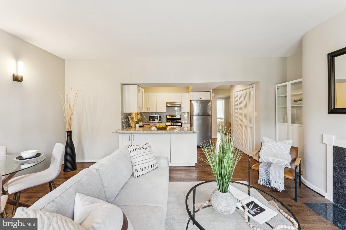 2114 N ST NW #12, WASHINGTON, District Of Columbia 20037, 2 Bedrooms Bedrooms, ,2 BathroomsBathrooms,Residential,For sale,2114 N ST NW #12,DCDC2211890 MLS # DCDC2211890