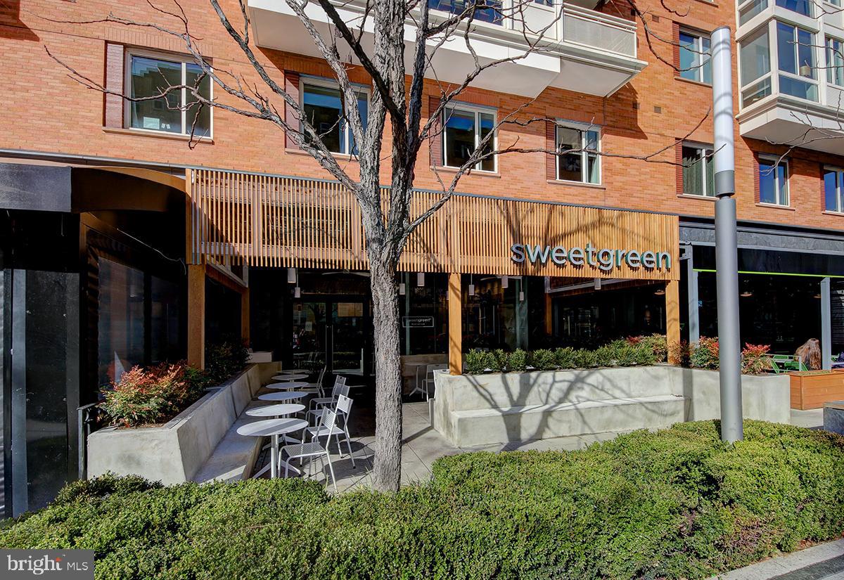 2114 N ST NW #12, WASHINGTON, District Of Columbia 20037, 2 Bedrooms Bedrooms, ,2 BathroomsBathrooms,Residential,For sale,2114 N ST NW #12,DCDC2211890 MLS # DCDC2211890