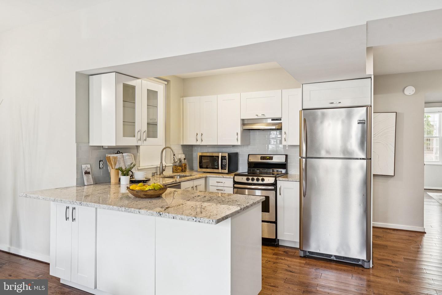 2114 N ST NW #12, WASHINGTON, District Of Columbia 20037, 2 Bedrooms Bedrooms, ,2 BathroomsBathrooms,Residential,For sale,2114 N ST NW #12,DCDC2211890 MLS # DCDC2211890