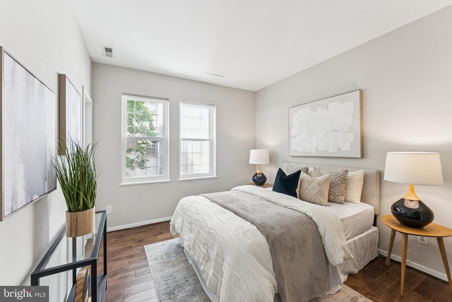 2114 N ST NW #12, WASHINGTON, District Of Columbia 20037, 2 Bedrooms Bedrooms, ,2 BathroomsBathrooms,Residential,For sale,2114 N ST NW #12,DCDC2211890 MLS # DCDC2211890