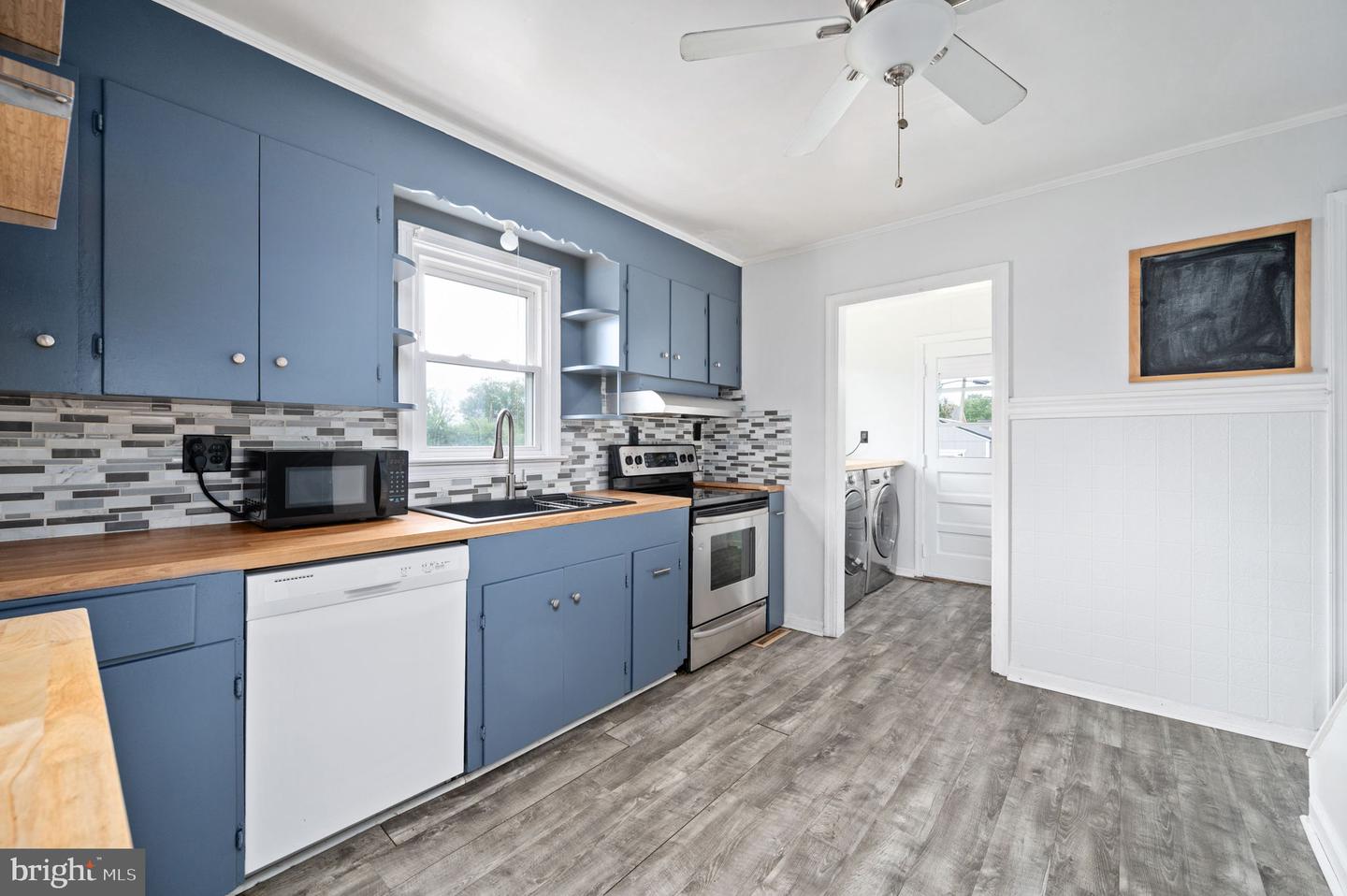 122 HILLCREST DR, FREDERICKSBURG, Virginia 22401, 3 Bedrooms Bedrooms, ,2 BathroomsBathrooms,Residential,For sale,122 HILLCREST DR,VAFB2008662 MLS # VAFB2008662