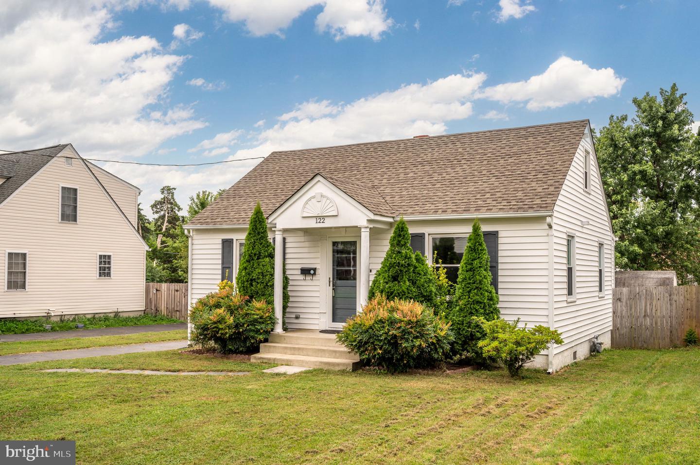122 HILLCREST DR, FREDERICKSBURG, Virginia 22401, 3 Bedrooms Bedrooms, ,2 BathroomsBathrooms,Residential,For sale,122 HILLCREST DR,VAFB2008662 MLS # VAFB2008662