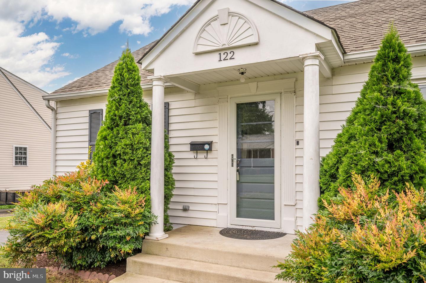 122 HILLCREST DR, FREDERICKSBURG, Virginia 22401, 3 Bedrooms Bedrooms, ,2 BathroomsBathrooms,Residential,For sale,122 HILLCREST DR,VAFB2008662 MLS # VAFB2008662
