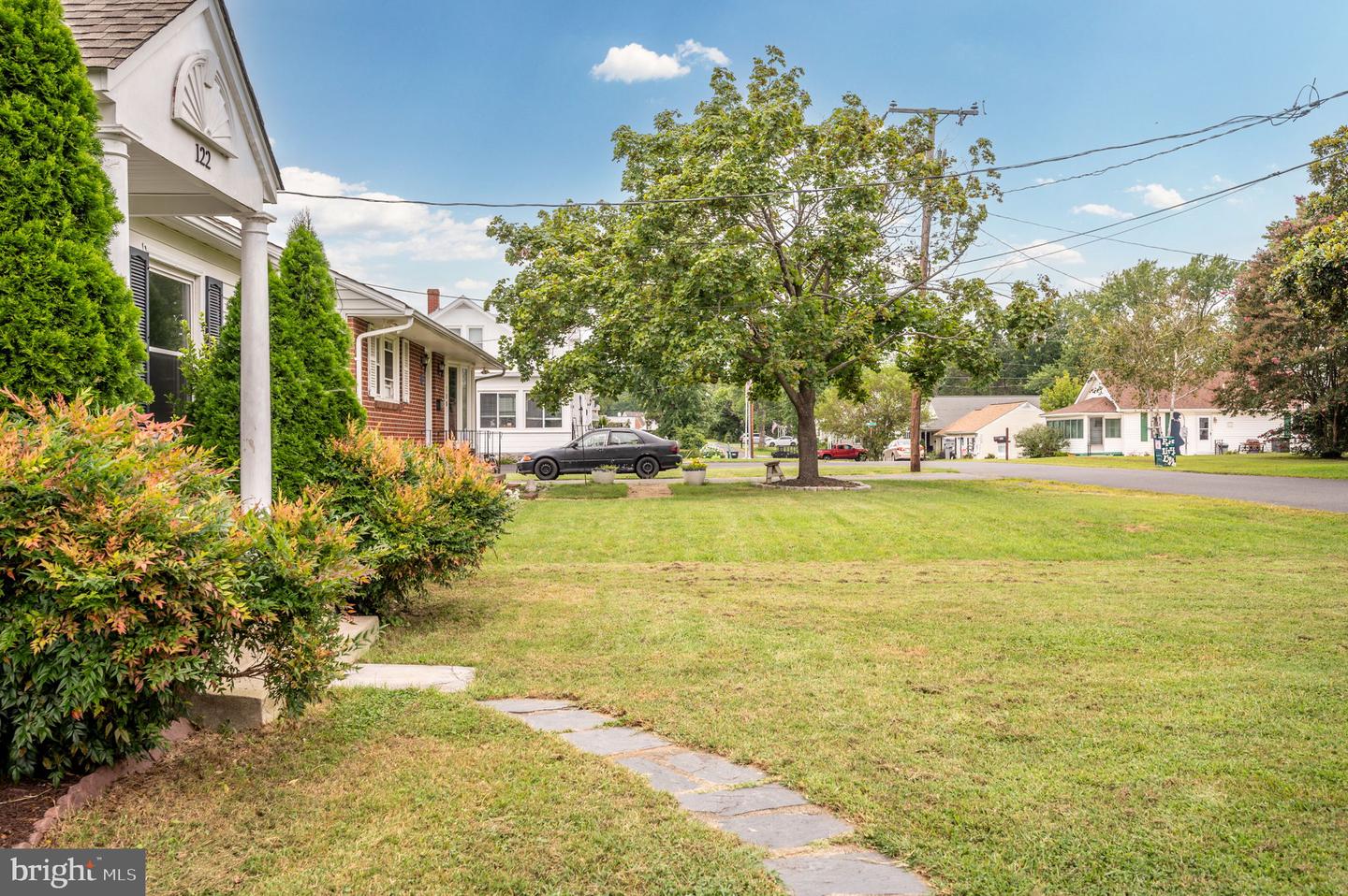 122 HILLCREST DR, FREDERICKSBURG, Virginia 22401, 3 Bedrooms Bedrooms, ,2 BathroomsBathrooms,Residential,For sale,122 HILLCREST DR,VAFB2008662 MLS # VAFB2008662
