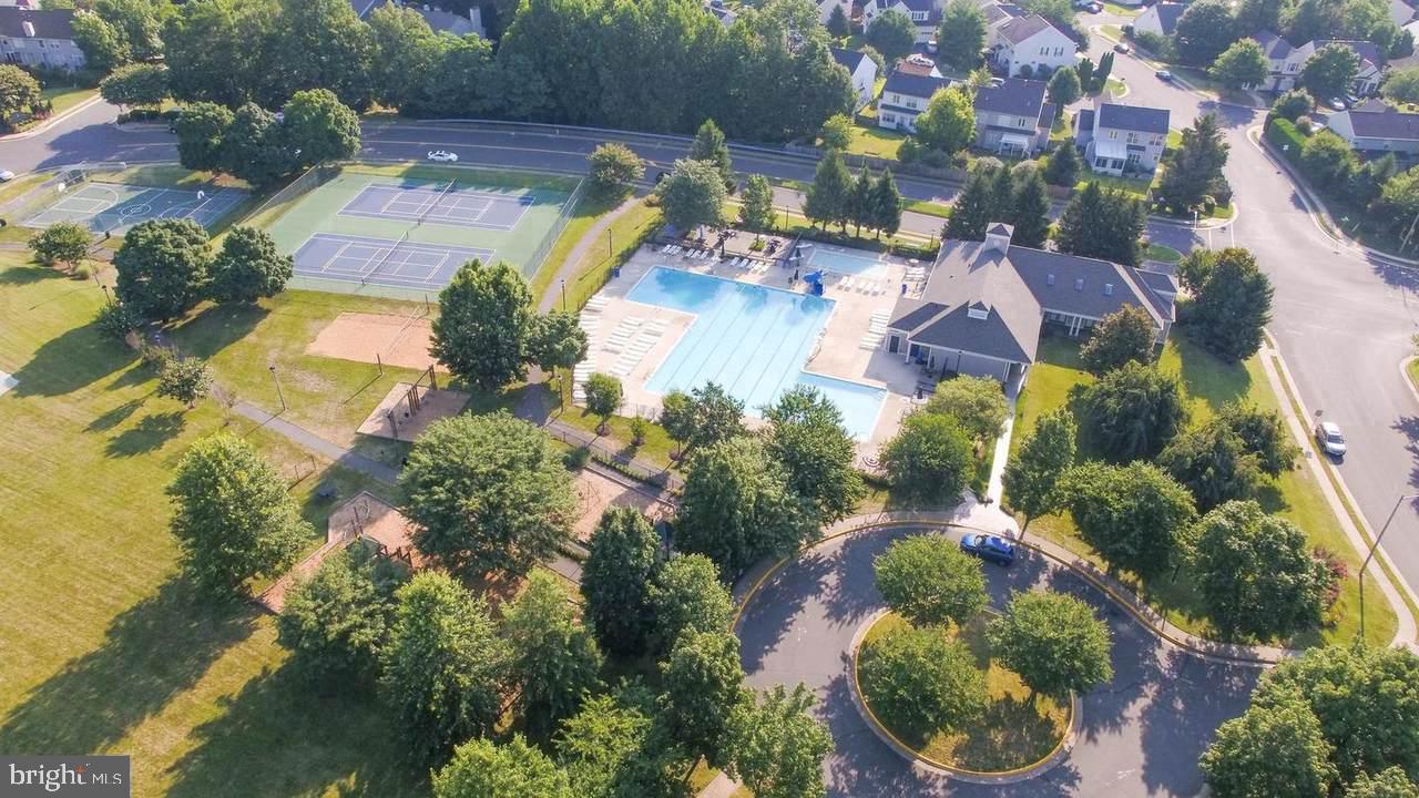 15745 WIDEWATER DR, DUMFRIES, Virginia 22025, 3 Bedrooms Bedrooms, ,3 BathroomsBathrooms,Residential,For sale,15745 WIDEWATER DR,VAPW2100202 MLS # VAPW2100202