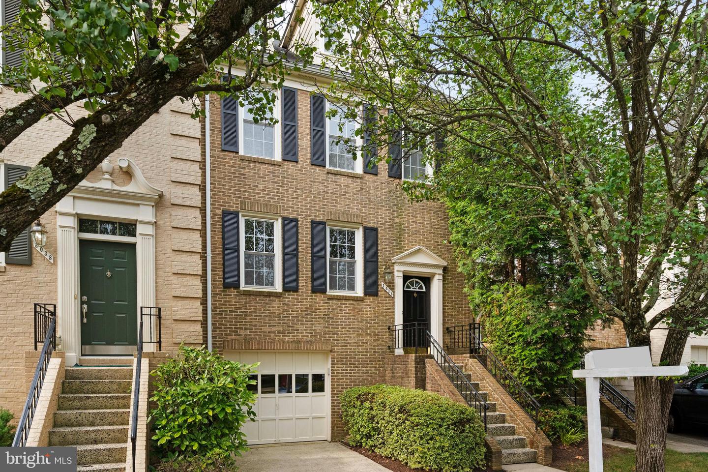 2036 GALLOWS TREE CT, VIENNA, Virginia 22182, 3 Bedrooms Bedrooms, ,2 BathroomsBathrooms,Residential,For sale,2036 GALLOWS TREE CT,VAFX2258164 MLS # VAFX2258164
