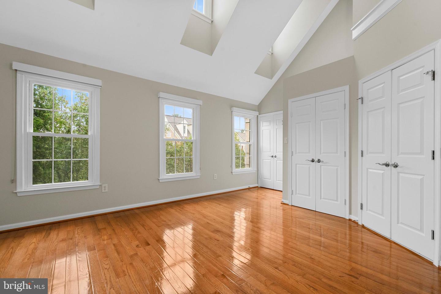 2036 GALLOWS TREE CT, VIENNA, Virginia 22182, 3 Bedrooms Bedrooms, ,2 BathroomsBathrooms,Residential,For sale,2036 GALLOWS TREE CT,VAFX2258164 MLS # VAFX2258164