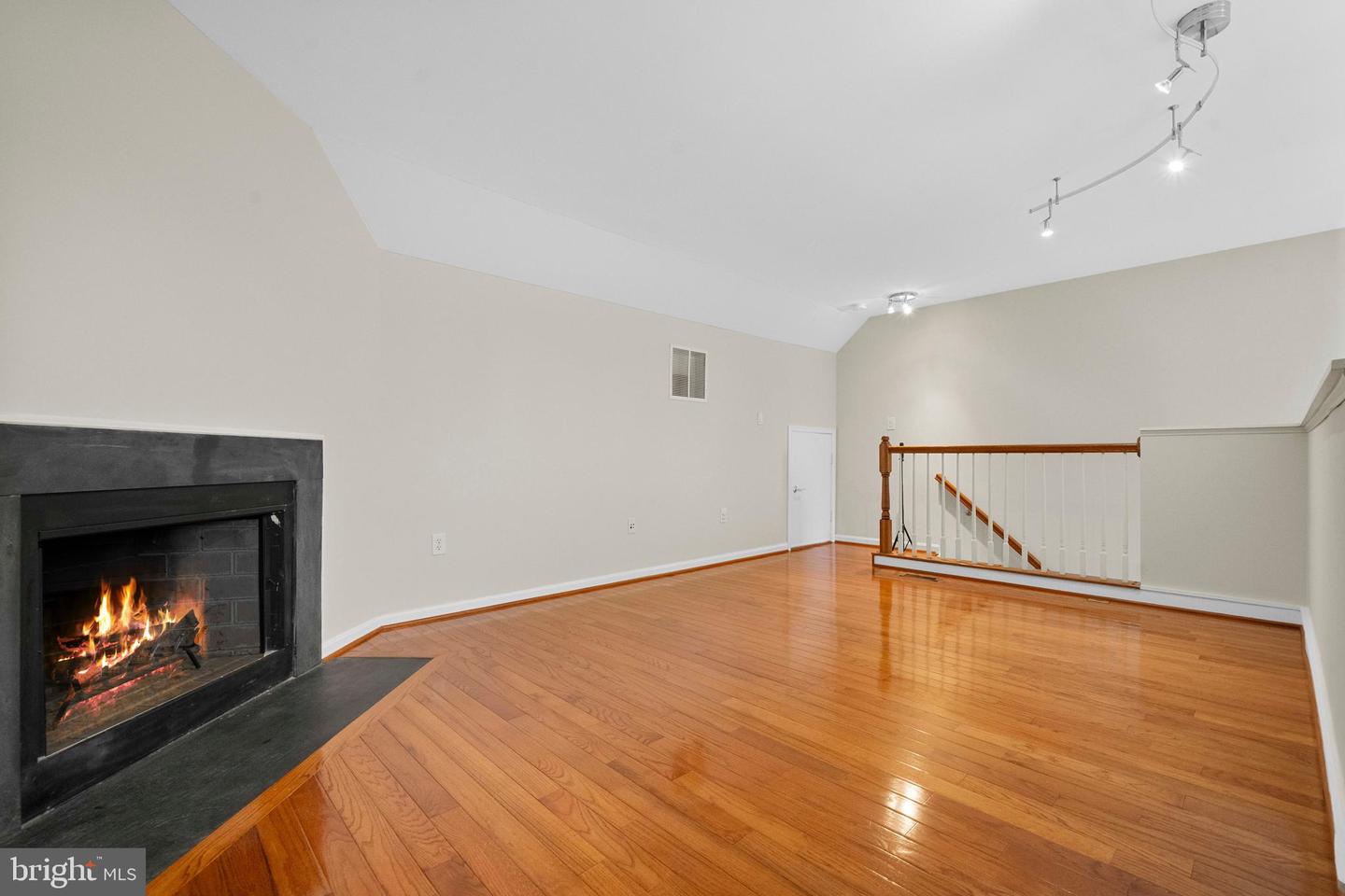 2036 GALLOWS TREE CT, VIENNA, Virginia 22182, 3 Bedrooms Bedrooms, ,2 BathroomsBathrooms,Residential,For sale,2036 GALLOWS TREE CT,VAFX2258164 MLS # VAFX2258164