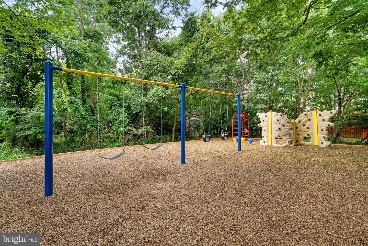 2036 GALLOWS TREE CT, VIENNA, Virginia 22182, 3 Bedrooms Bedrooms, ,2 BathroomsBathrooms,Residential,For sale,2036 GALLOWS TREE CT,VAFX2258164 MLS # VAFX2258164