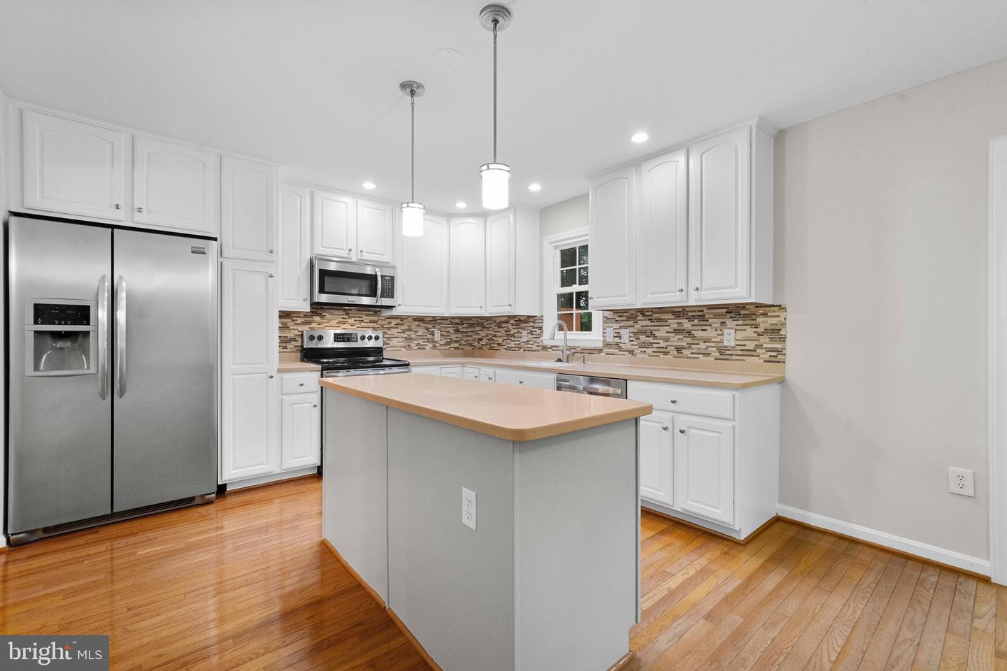 2036 GALLOWS TREE CT, VIENNA, Virginia 22182, 3 Bedrooms Bedrooms, ,2 BathroomsBathrooms,Residential,For sale,2036 GALLOWS TREE CT,VAFX2258164 MLS # VAFX2258164
