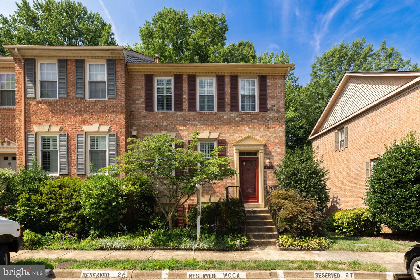 5920 WOODFIELD ESTATES DR, ALEXANDRIA, Virginia 22310, 3 Bedrooms Bedrooms, ,3 BathroomsBathrooms,Residential,For sale,5920 WOODFIELD ESTATES DR,VAFX2258254 MLS # VAFX2258254