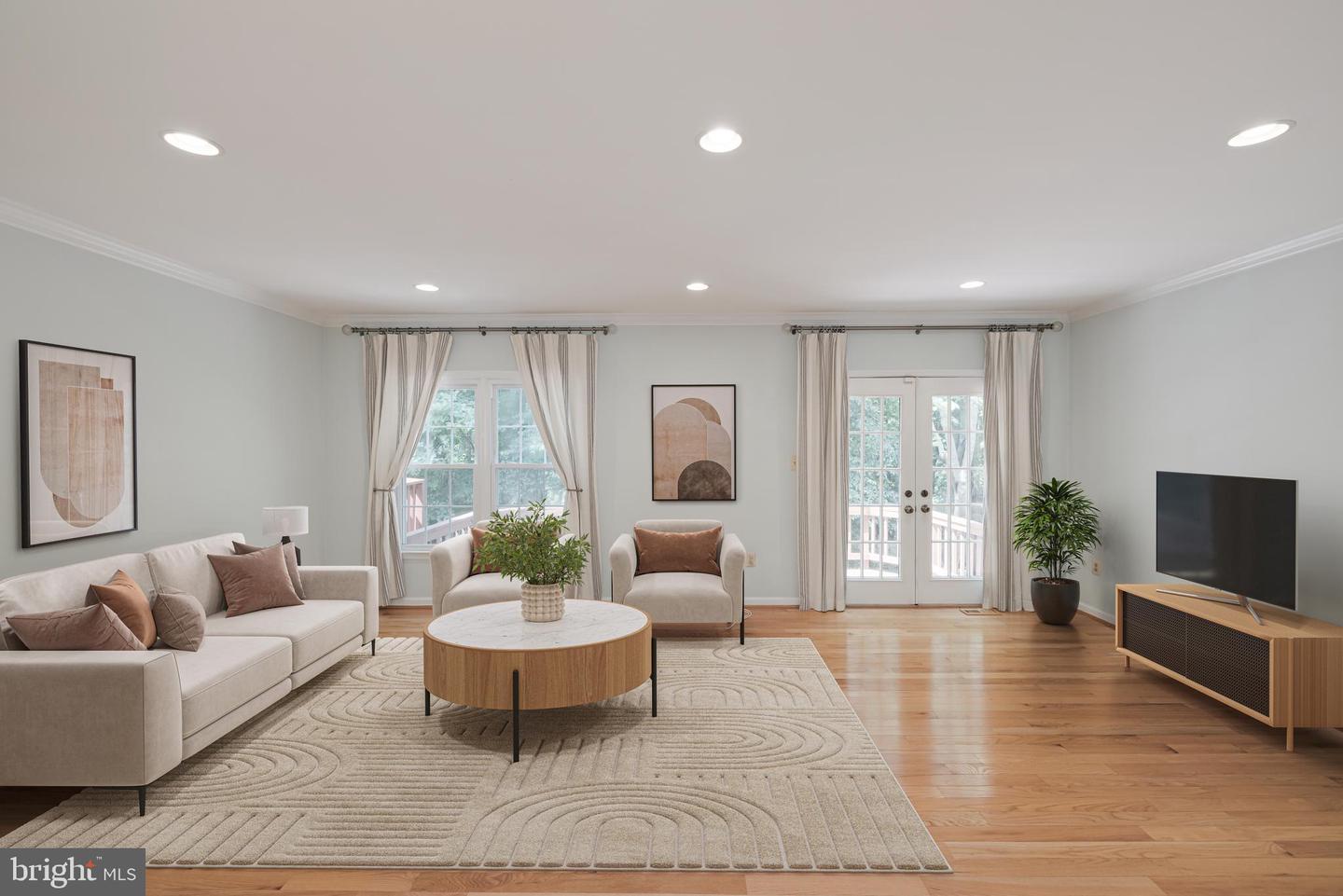 5920 WOODFIELD ESTATES DR, ALEXANDRIA, Virginia 22310, 3 Bedrooms Bedrooms, ,3 BathroomsBathrooms,Residential,For sale,5920 WOODFIELD ESTATES DR,VAFX2258254 MLS # VAFX2258254