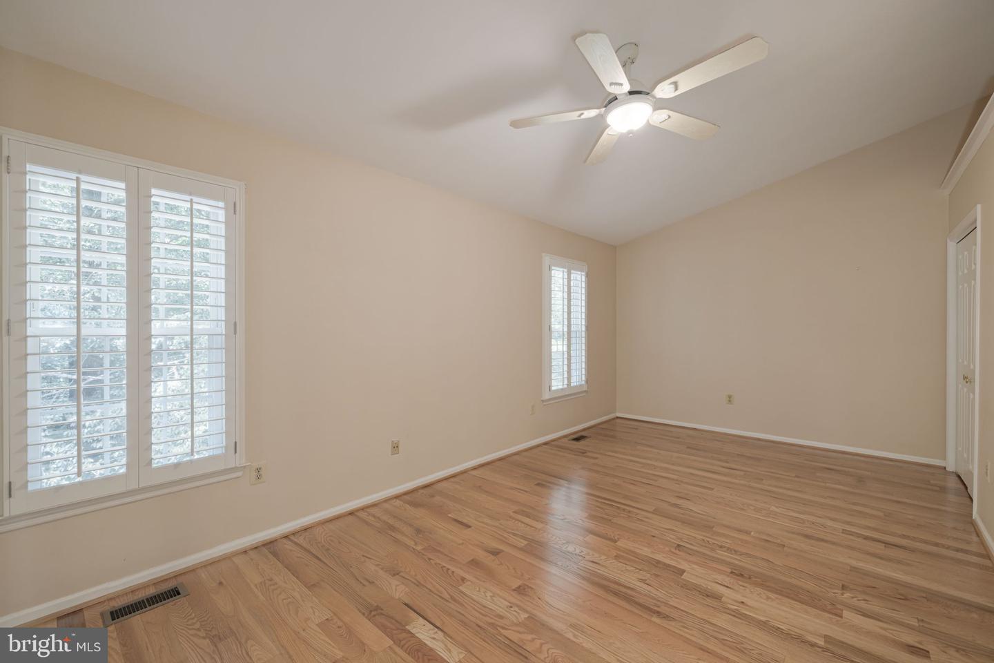 5920 WOODFIELD ESTATES DR, ALEXANDRIA, Virginia 22310, 3 Bedrooms Bedrooms, ,3 BathroomsBathrooms,Residential,For sale,5920 WOODFIELD ESTATES DR,VAFX2258254 MLS # VAFX2258254