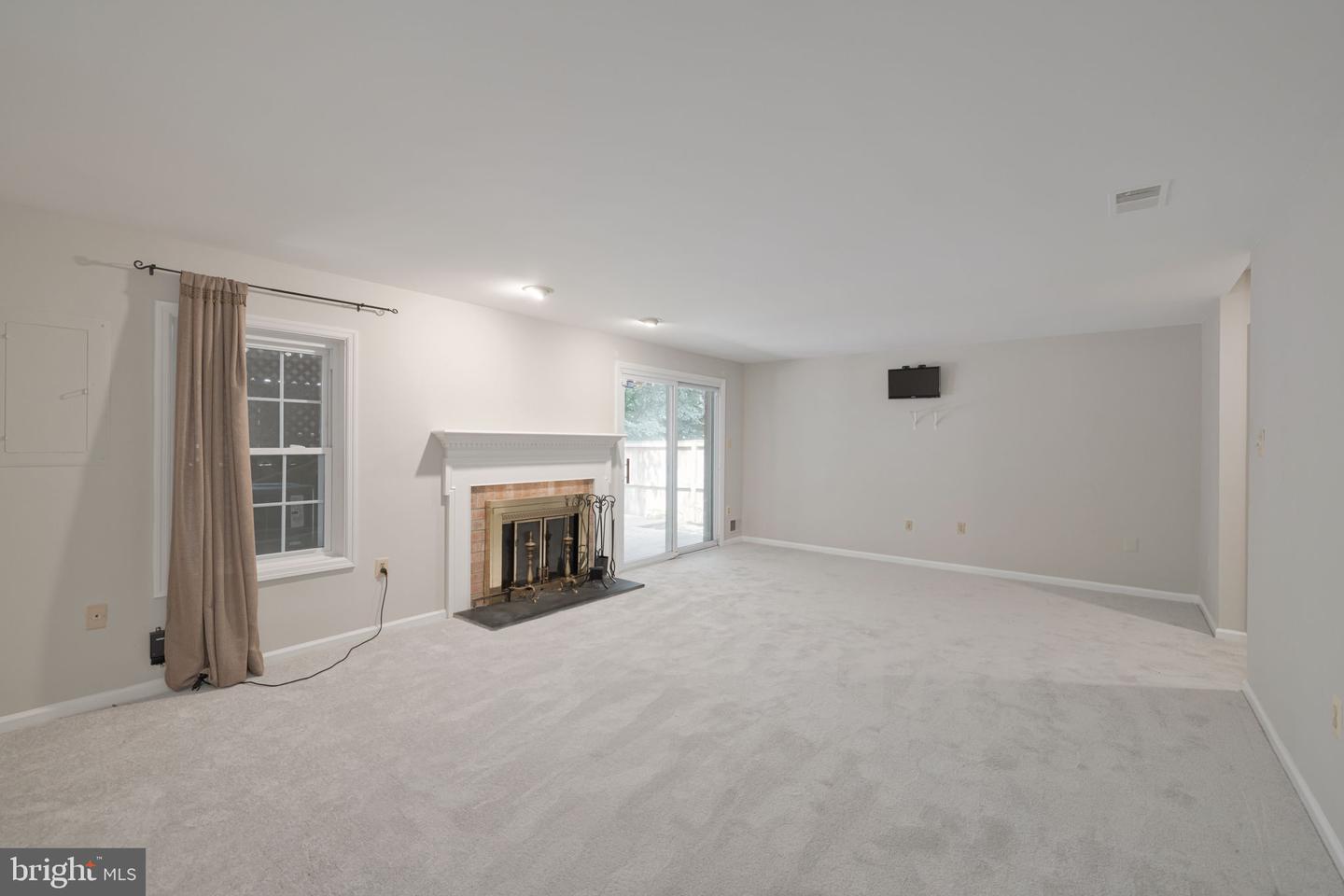 5920 WOODFIELD ESTATES DR, ALEXANDRIA, Virginia 22310, 3 Bedrooms Bedrooms, ,3 BathroomsBathrooms,Residential,For sale,5920 WOODFIELD ESTATES DR,VAFX2258254 MLS # VAFX2258254