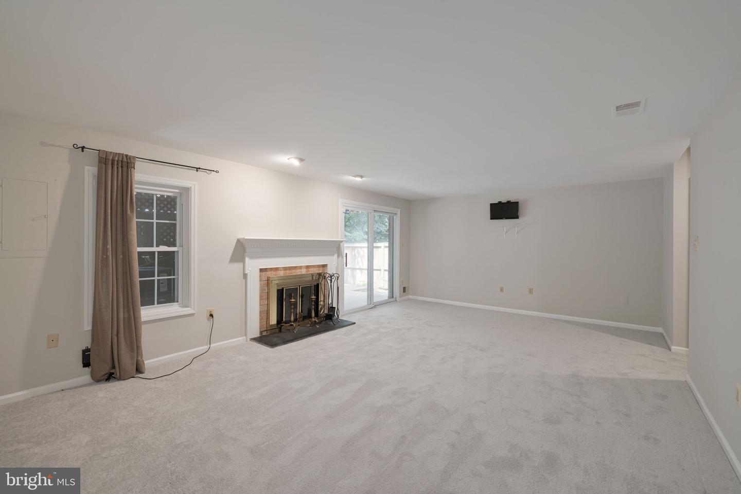 5920 WOODFIELD ESTATES DR, ALEXANDRIA, Virginia 22310, 3 Bedrooms Bedrooms, ,3 BathroomsBathrooms,Residential,For sale,5920 WOODFIELD ESTATES DR,VAFX2258254 MLS # VAFX2258254